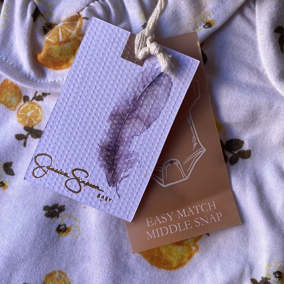 2/$30 Jessica Simpson Yellow Lemon Easy Match Middle Snap One Piece Size 3-6M - Picture 14 of 15